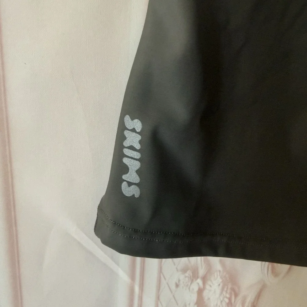 SKIMS Compression Performance Biker Shorts Mid Waisted Gunmetal Size XS NWT